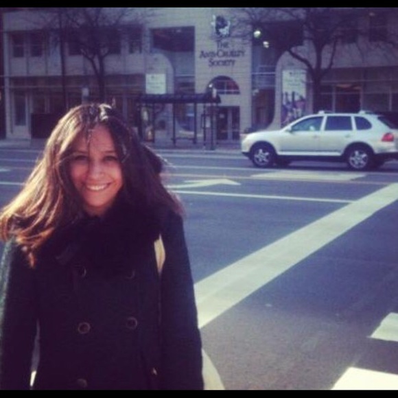 Meet your Posher, Tori - Picture 1 of 1